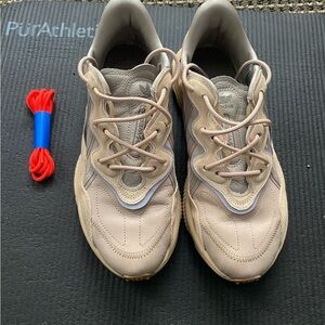 Adidas ozweego (men’s shoes)